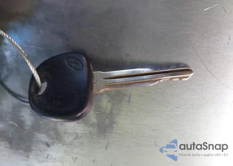 2010 Hyundai Genesis 2.0T z USA, uszkodzony, nr VIN KMHHT6KD9AU042251